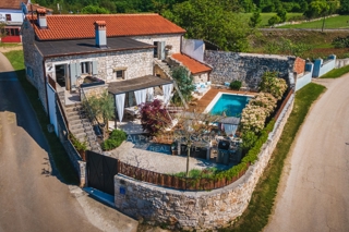 Kanfanar, Istra: Elegantna prenovljena kamnita vila