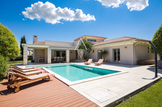 Istra, Banjole: Luksuzna vila blizu marine