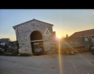 Istra, Poreč – Obnovljena kamnita hiša z vrtom