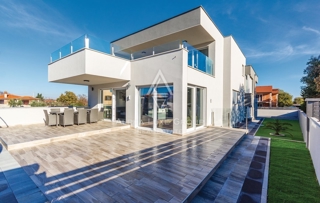 Prostorna Vila z bazenom, Istra, Medulin