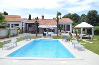 Čudovita vila z bazenom ob morju, Istra, Medulin