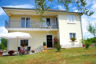 Hiša z dvema apartmajema, Istra, Poreč