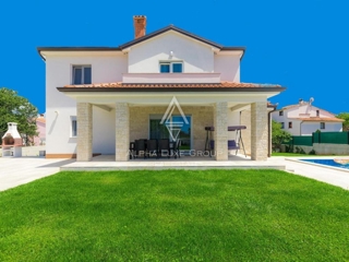 Okusno urejena hiša z bazenom, Istra, Poreč