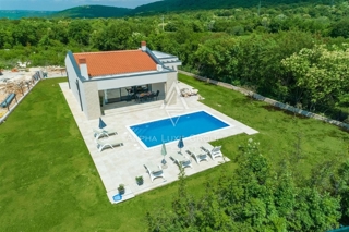 Istra, Labin – Moderna enonadstropna hiša z bazenom