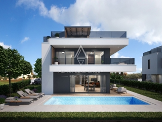 Okolica Poreča - Mirna samostojna vila s teraso na strehi