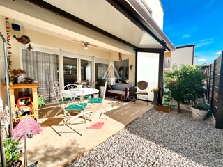 Poreč, Istra – Sodobno stanovanje s privatnim vrtom