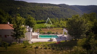 Živahna Enonadstropna vila z bazenom, Istra, Motovun