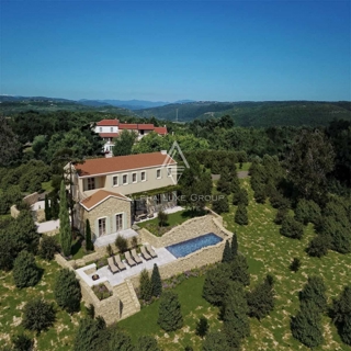 Čudovita kamnita vila obdana z naravo, s pogledom na morje, Brtonigla, ISTRA