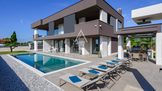 Istra, Krnica: Moderna vila s panoramo morja