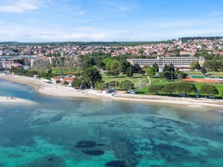 Novogradnja, moderan novi stan s tri spavaće sobe, blizu plaže, Medulin, Istra