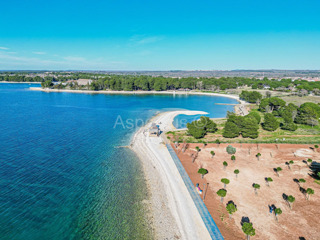 Dvosoban stan u novogradnji, prizemlje, terasa, parking mjesto | Istra, Pula 