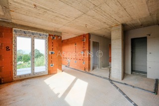 Stan u novogradnji, 1.kat, dvije spavaće sobe, pogled more, nadomak Rovinja