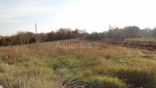 Juršići, građevinsko i poljoprivredno zemljište 2400 m2