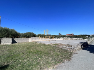 Istra, Kaštel, Buje, gradbena parcela 603m2