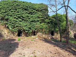 Istra, okolica Krasice, gradbeno zemljišče 1062m2, ruševine 200m2