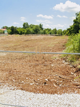 Istra, Svetvinčenat, Čabrunići, gradbeno zemljišče 1.800m2