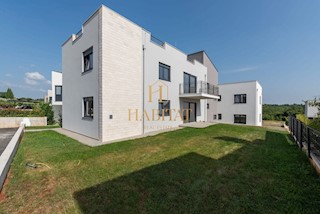 Stanovanje Vabriga 94 m2