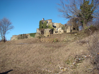 Istra, Grožnjan, Kuberton , gradbeno zemljišče 2400m2, kompleks naselij