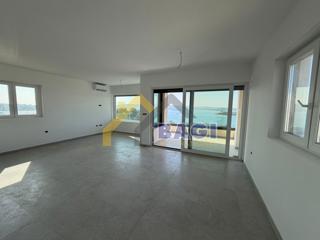 Prva vrsta ob morju! Stanovanje 88 m² v novogradnji, Medulin