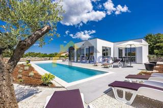 Svetvinčenat, Štokovci - moderna vila