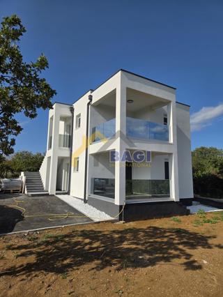 Hiša Pridraga, Novigrad, 116,92m2