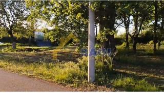 GRADBENO ZEMLJIŠČE V OKOLICI POREČA Z GRADBENIM DOVOLJENJEM