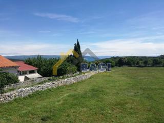 VRHUNSKA gradbena parcela 1410m2 s pogledom na morje