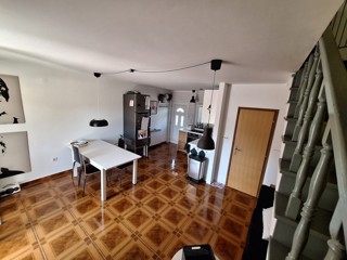 Stanovanje - Ližnjan