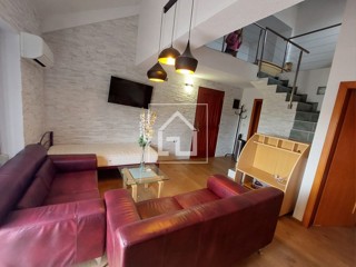 Stanovanje Premantura , dvoetažni stan