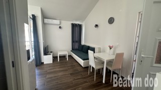 Stanovanje v trećem nadstropju, prenovljeno, Mareda