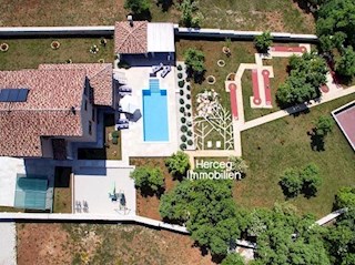 BALE – Investicijska nepremičnina – vila