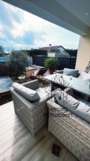 BARBARIGA - Apartma 700m od morja