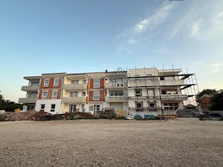 MEDULIN – Več apartmajev na prodaj