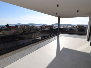 Apartma/Stanovanje Tribunj, 133m2