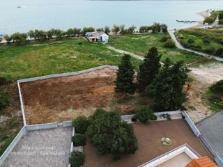 Zemljišče Vodice, 780m2