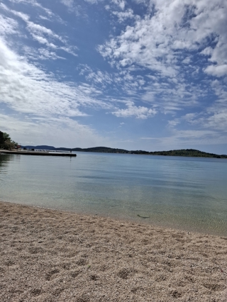 Vodice, novogradnja, trisobno stanovanje vrt, 329.000 €