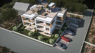 Apartma z dvoriščem v centru mesta, Vodice