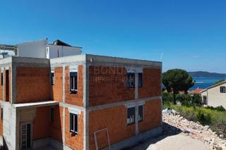 Dvosobno stanovanje v prizemlju moderne novogradnje, 300 m od mora – Brodarica