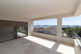 Prostoren apartma, novogradnja, razgled, Vodice
