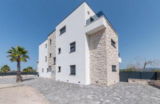  Apartma, dve spalnici, prvo nadstropje, Murter
