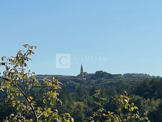 Zemljišče Krušvari, Buzet, 2.250m2