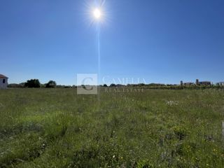 Zemljišče Barat, Kanfanar, 744m2