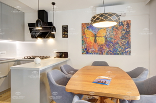 Stanovanje, trisobno, obnovljeno, parkirišče, Pula, Istra