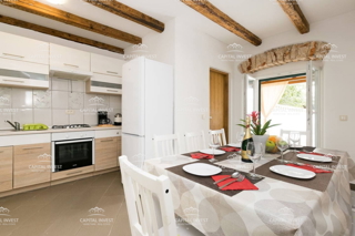 Hiša s bazenom, terasa, vrt, Pula, Istra