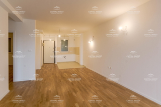 Stanovanje, trisobno, balkon, center, Pula, Istra