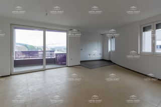 Stanovanje, trisobno, balkon, center, Pula, Istra