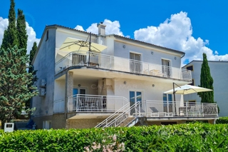 Hiša Crikvenica, 300m2