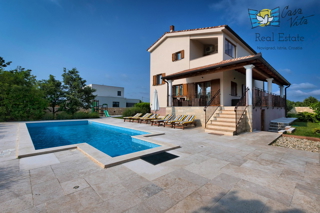 Samostojna hiša, Svetvinčenat, Istra, 650.000€