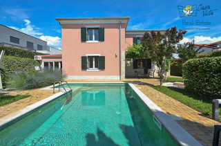 ISTRA, NOVIGRAD - Čudovita in prostorna hiša s bazenom 3 km od morja!