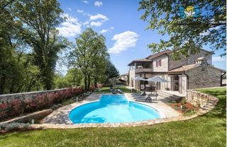 ISTRA, POREČ - Čudovita kamnita vila v Tinjanu!